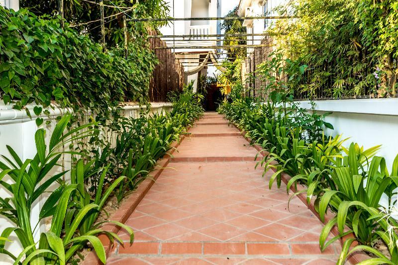 Готель Ambient Angkor Boutique Сіємреап Екстер'єр фото